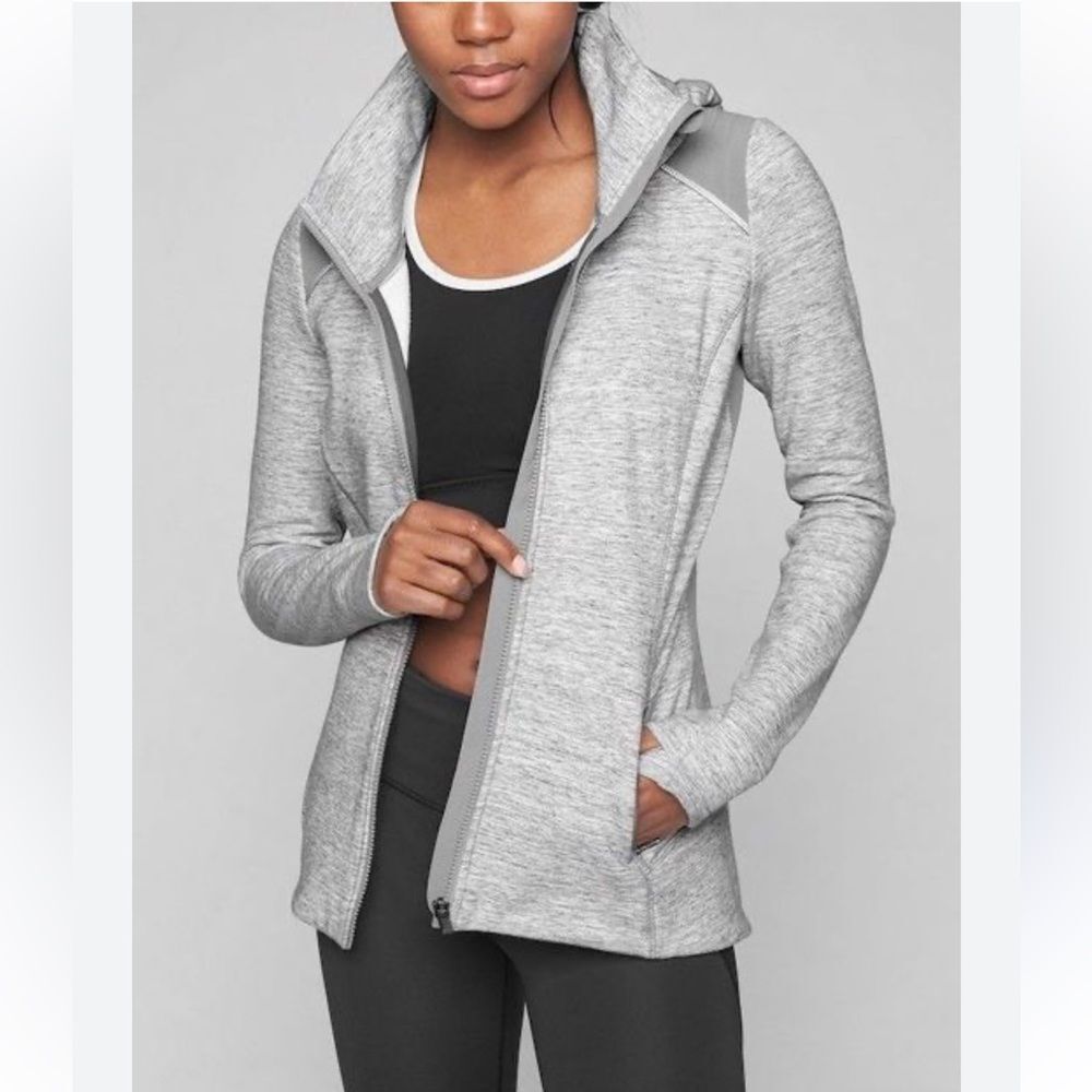 Athleta sports hood jacket in gray/silver colors in great used condition